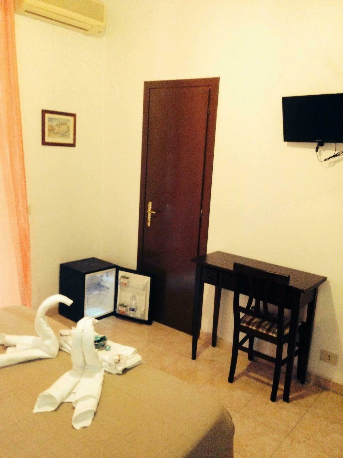 Dixi Bird Guesthouse Rome Extérieur photo